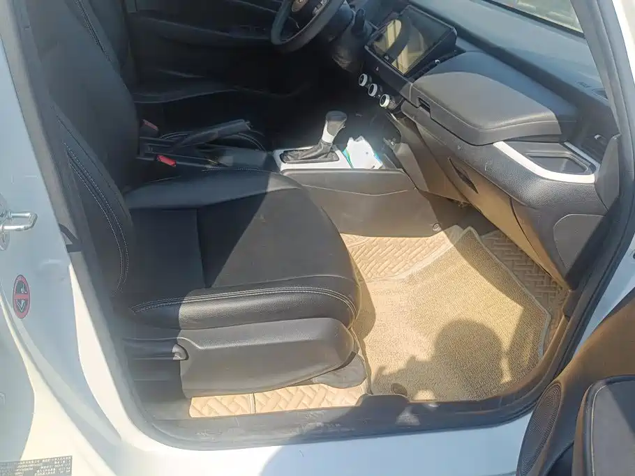 Honda Fit — фото 7