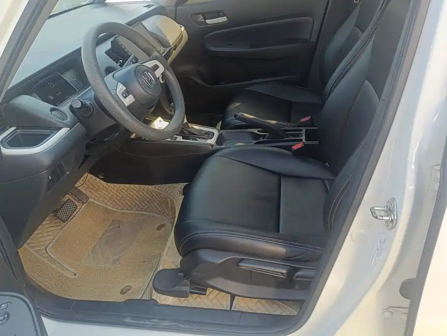 Honda Fit — фото 8