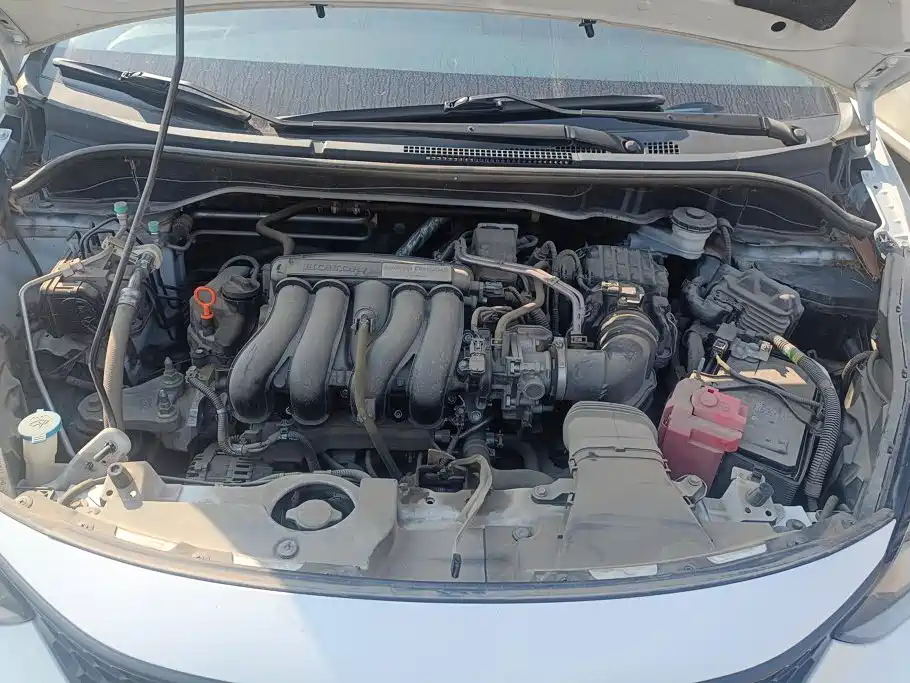 Honda Fit — фото 9
