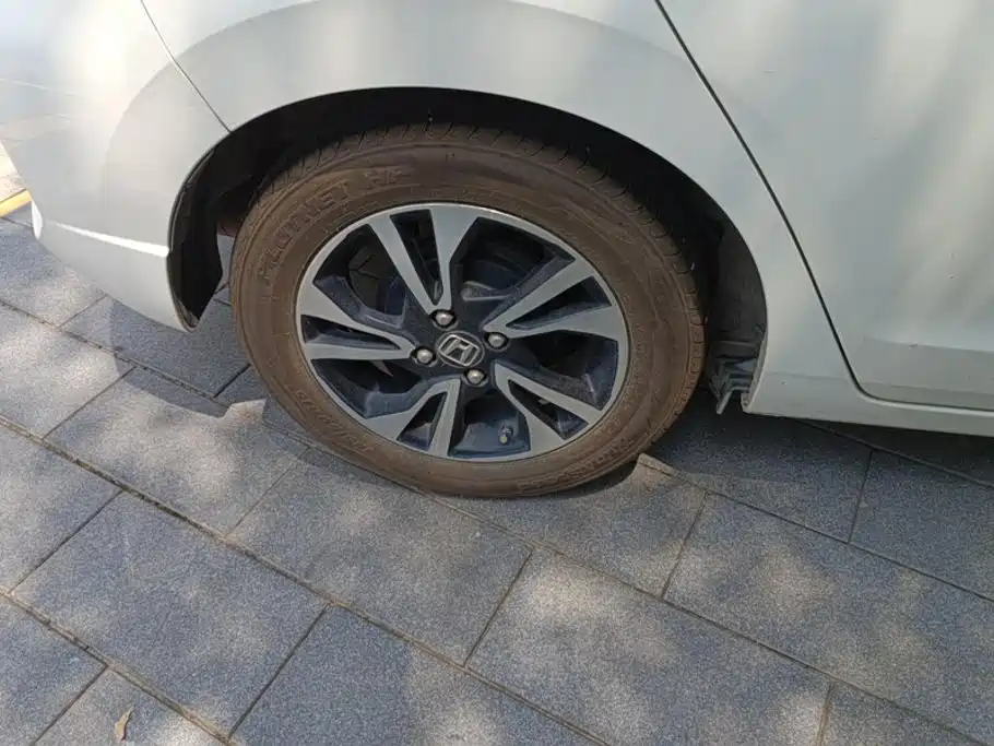 Honda Fit — фото 6