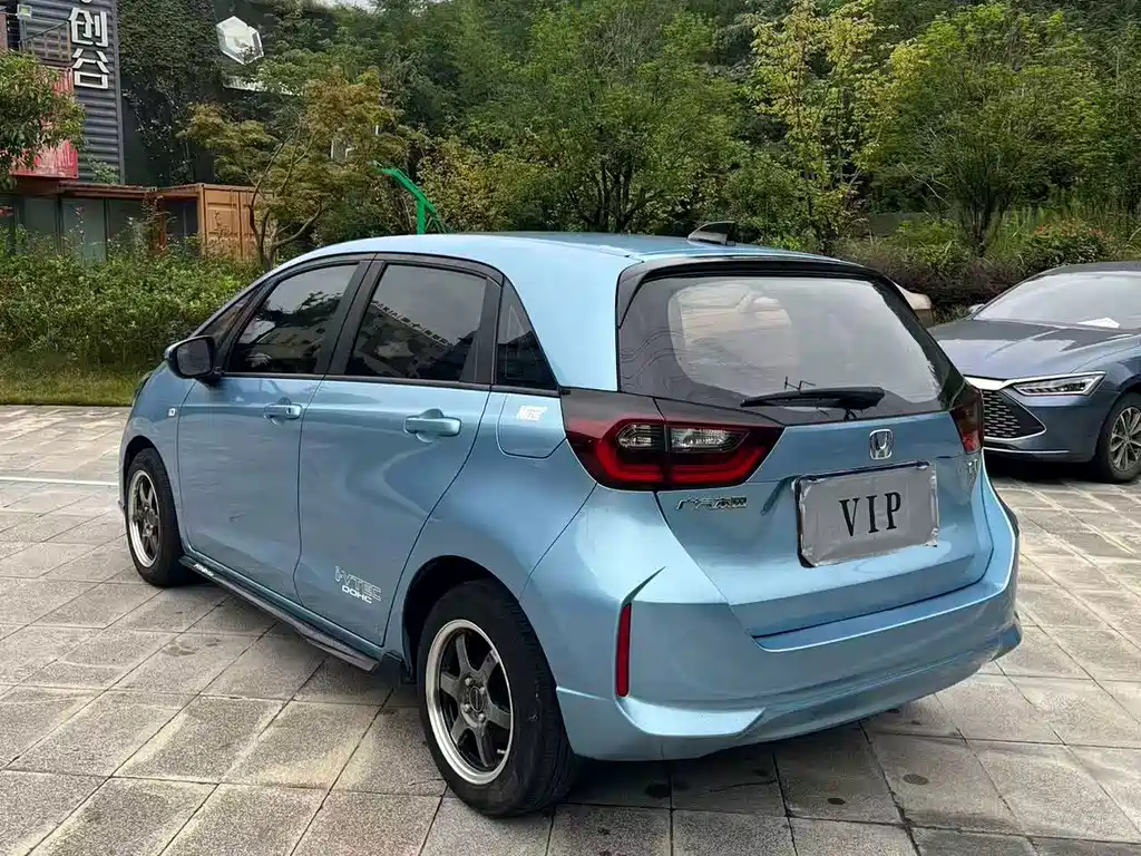 Honda Fit — фото 4