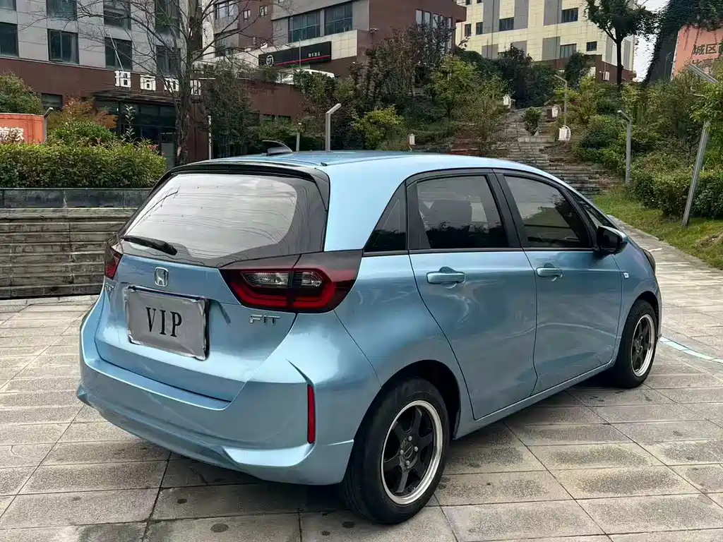Honda Fit — фото 5