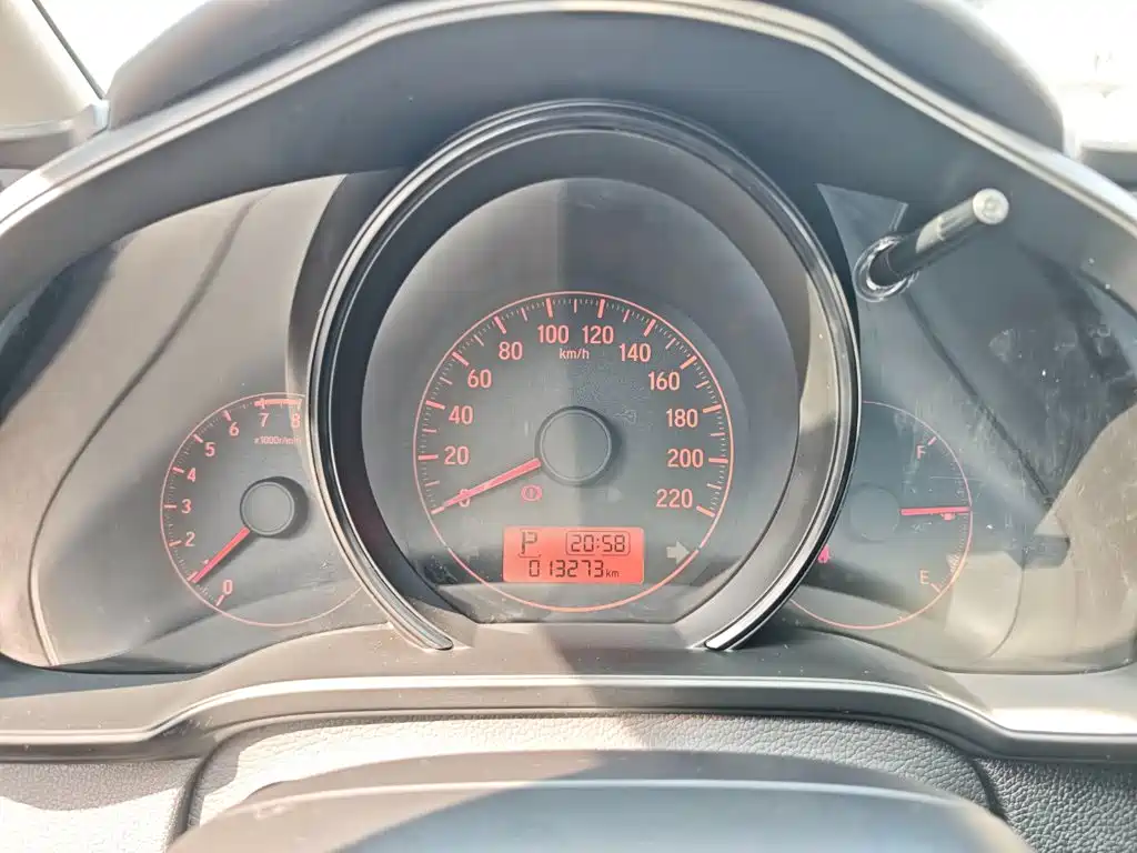 Honda Fit — фото 14