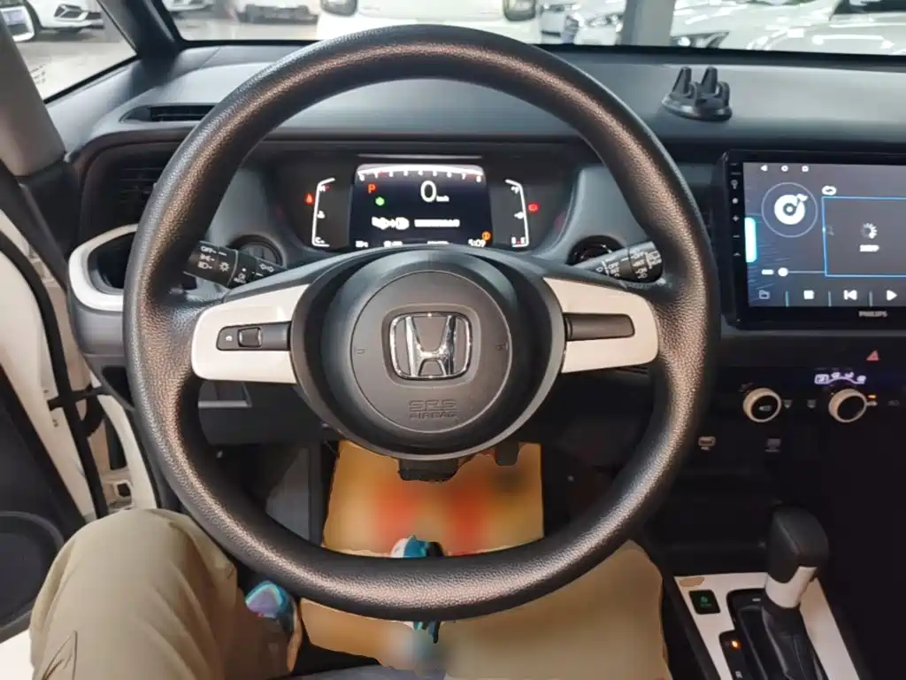 Honda Fit — фото 11