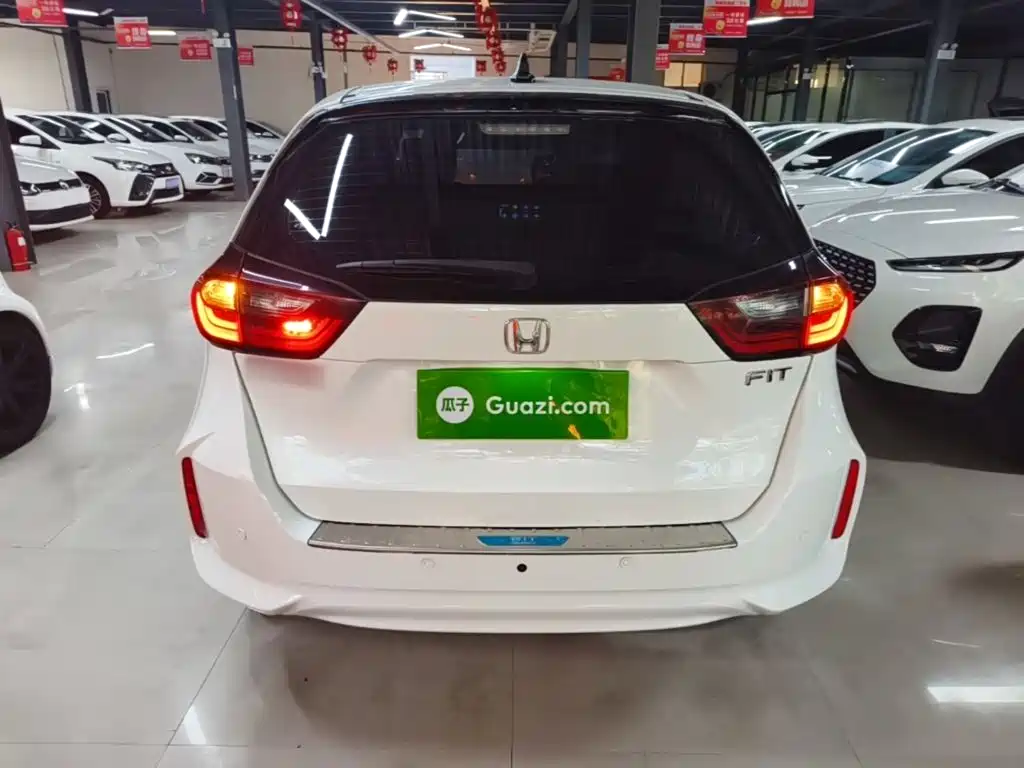 Honda Fit — фото 6