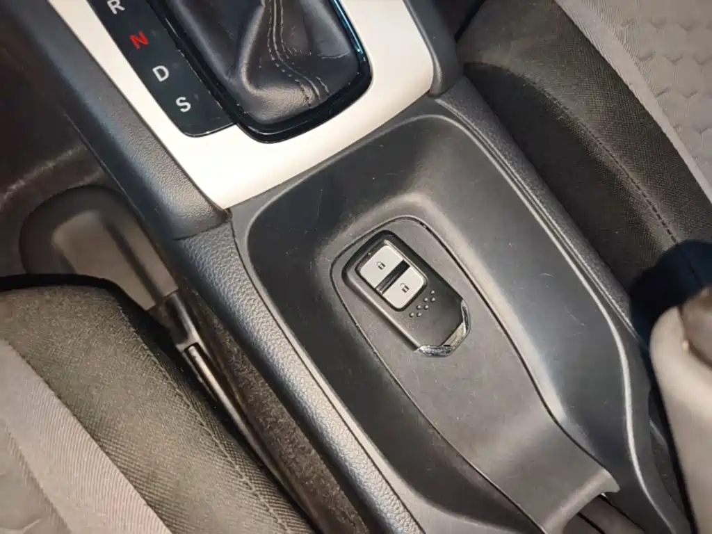 Honda Fit — фото 9