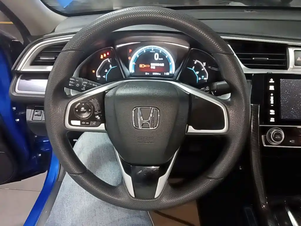 Honda Civic — фото 11