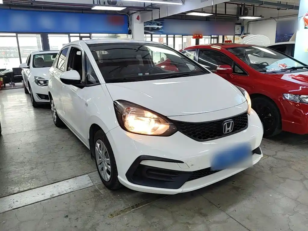 Honda Fit — фото 4