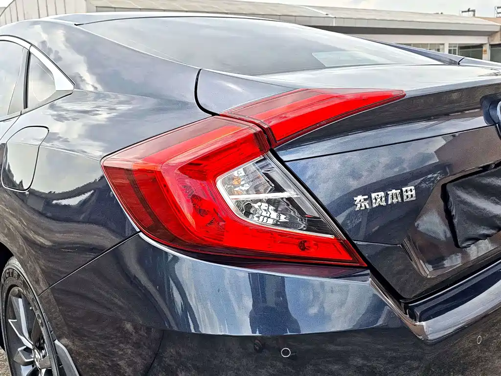 Honda Civic — фото 14