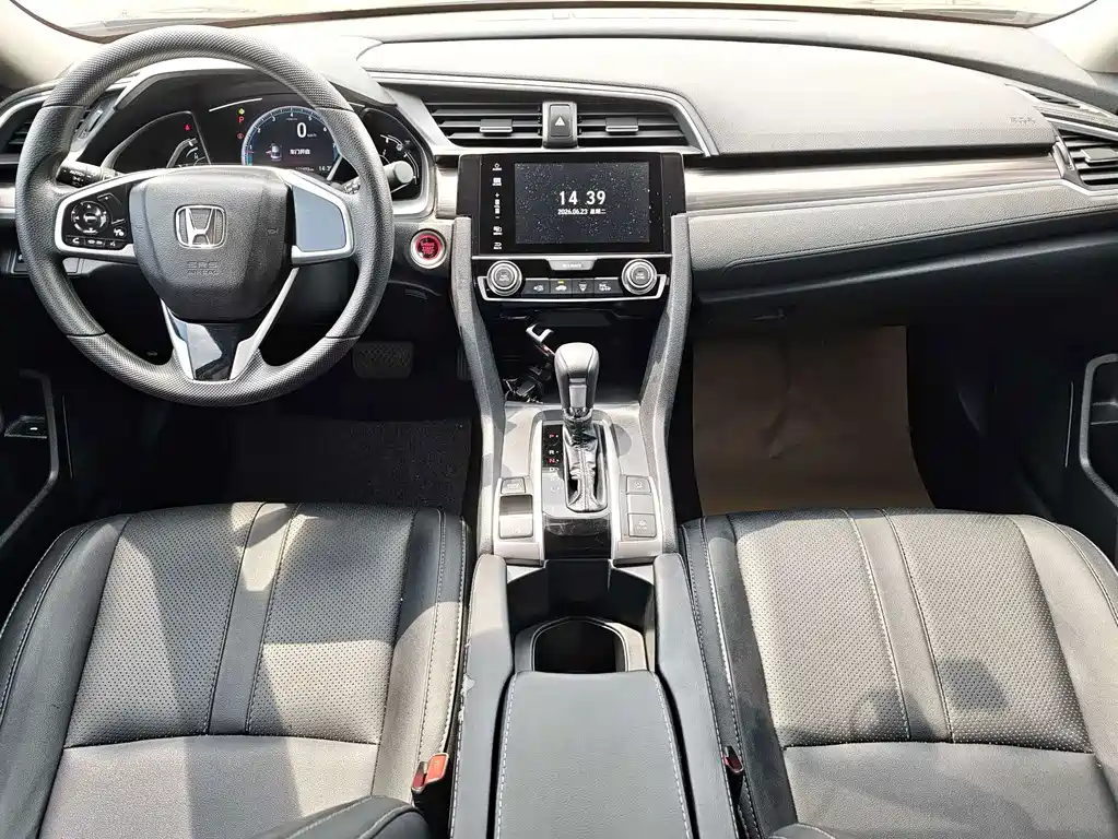 Honda Civic — фото 5