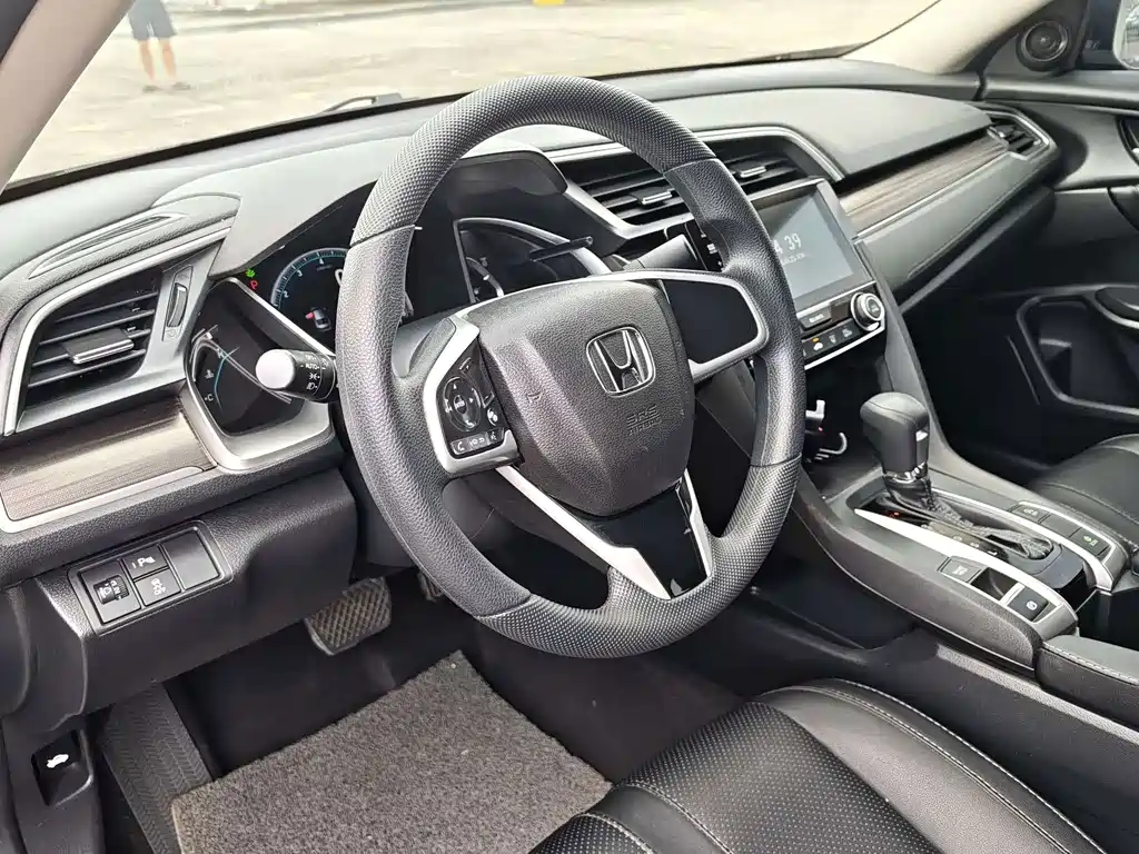 Honda Civic — фото 7