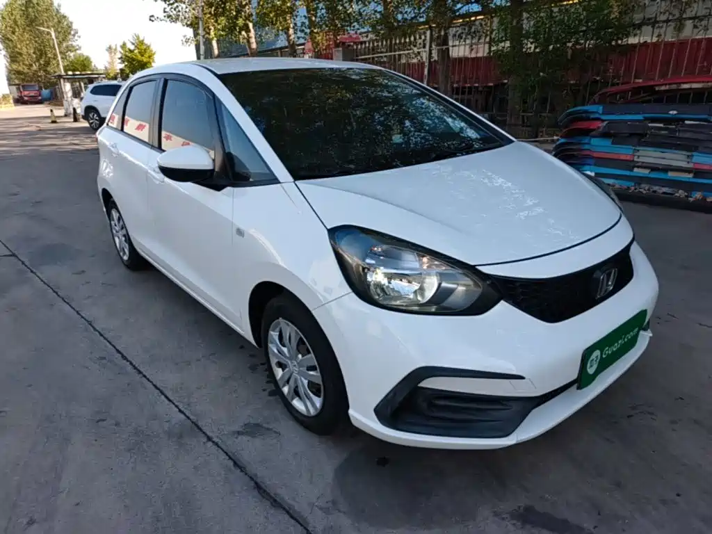 Honda Fit — фото 4
