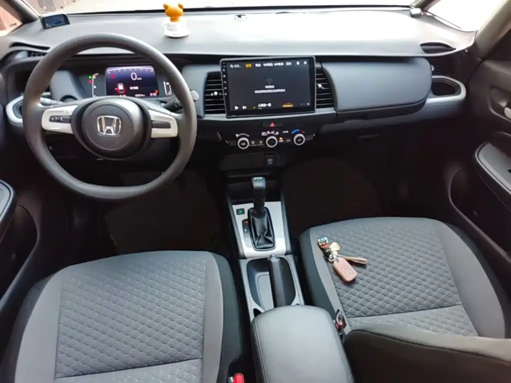 Honda Fit — фото 10