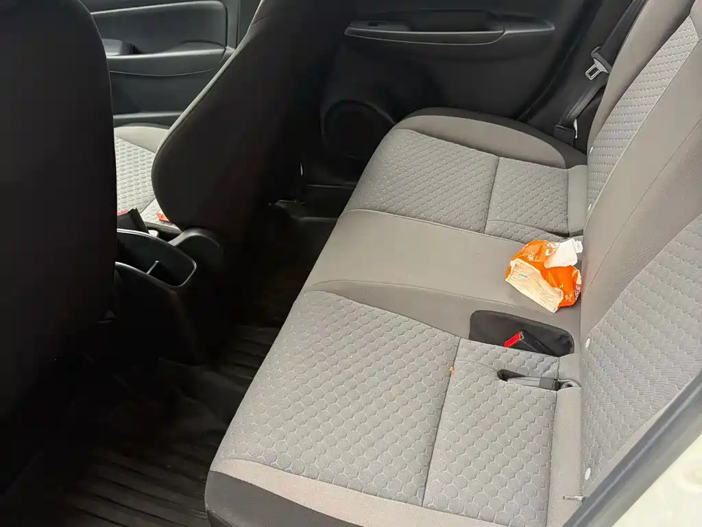Honda Fit — фото 6