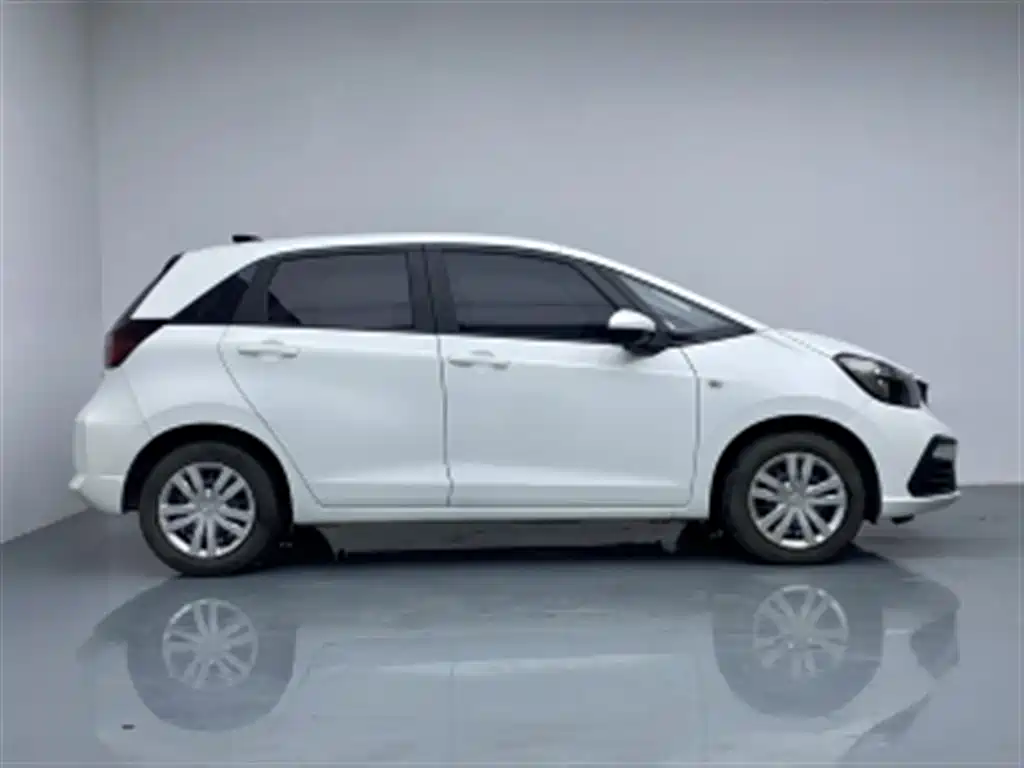 Honda Fit — фото 2