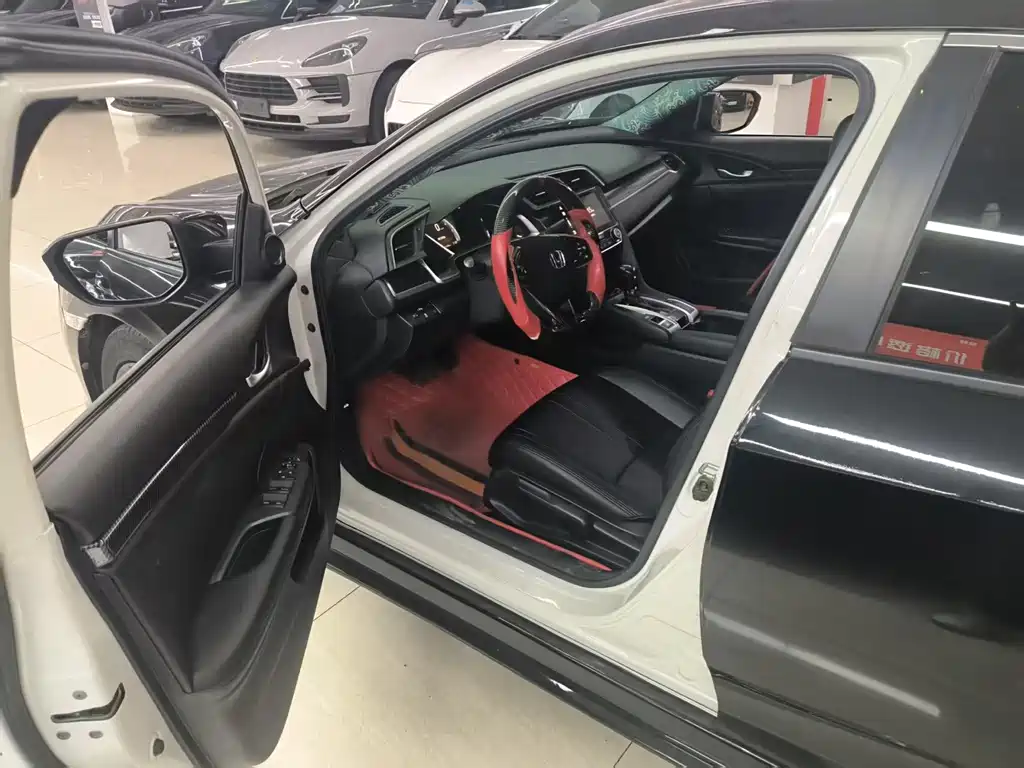Honda Civic — фото 4
