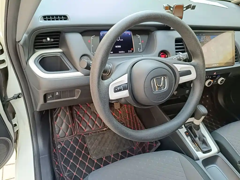 Honda Fit — фото 11
