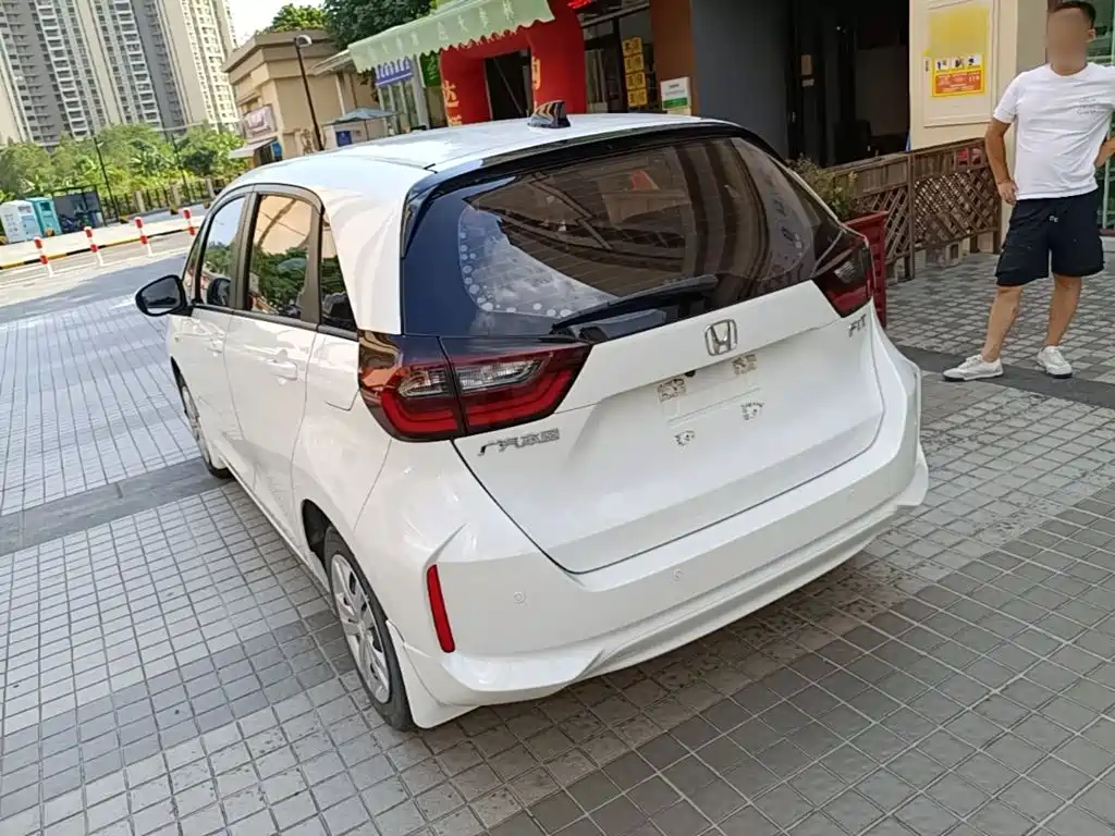 Honda Fit — фото 5