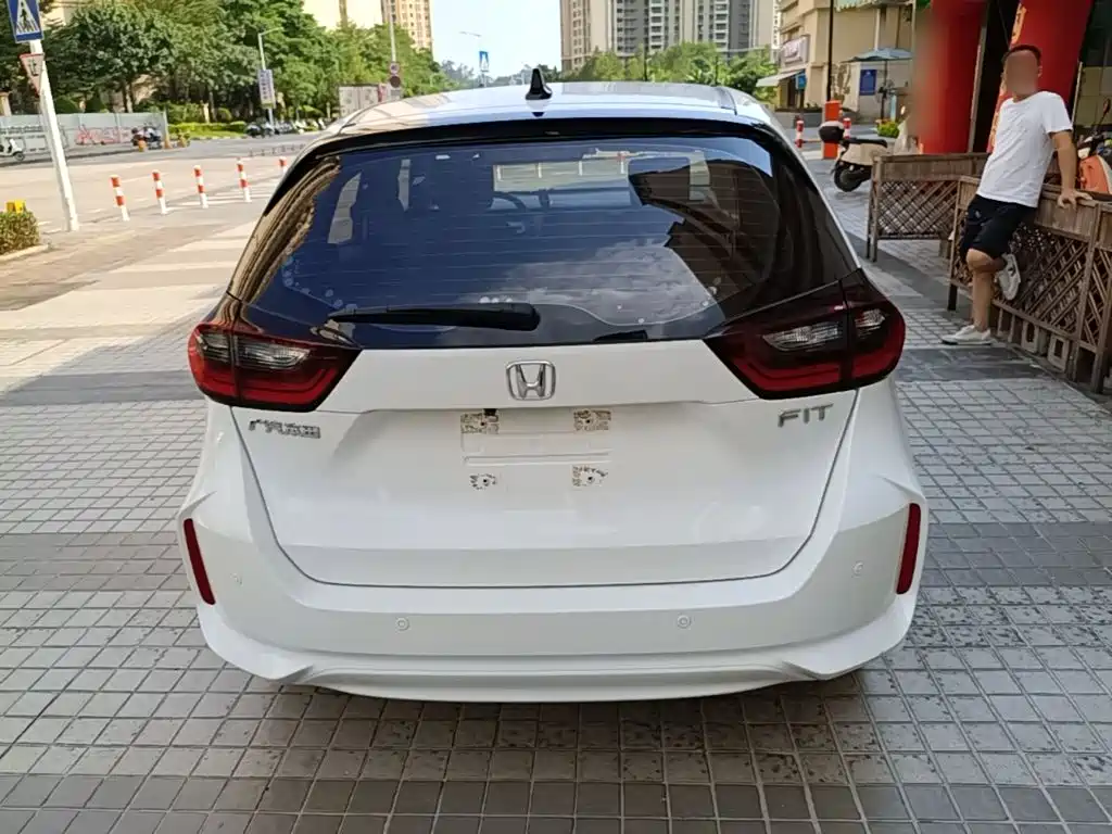 Honda Fit — фото 6