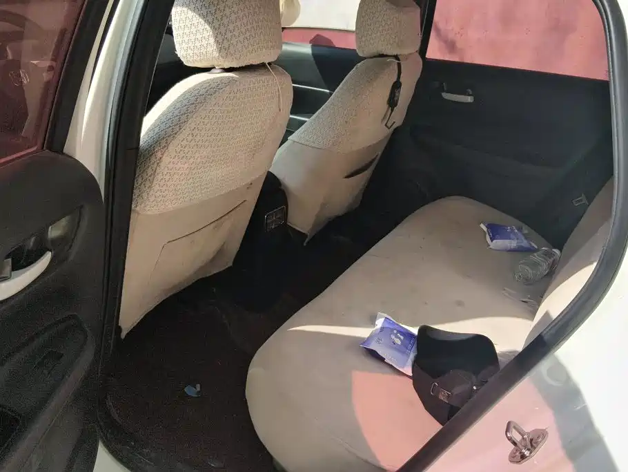 Honda Fit — фото 11
