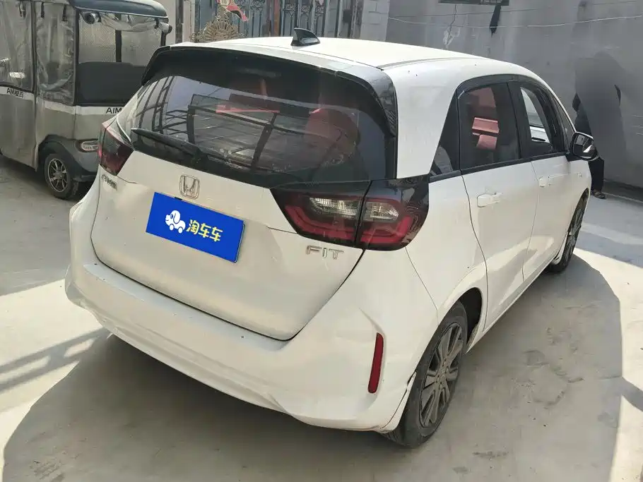 Honda Fit — фото 3