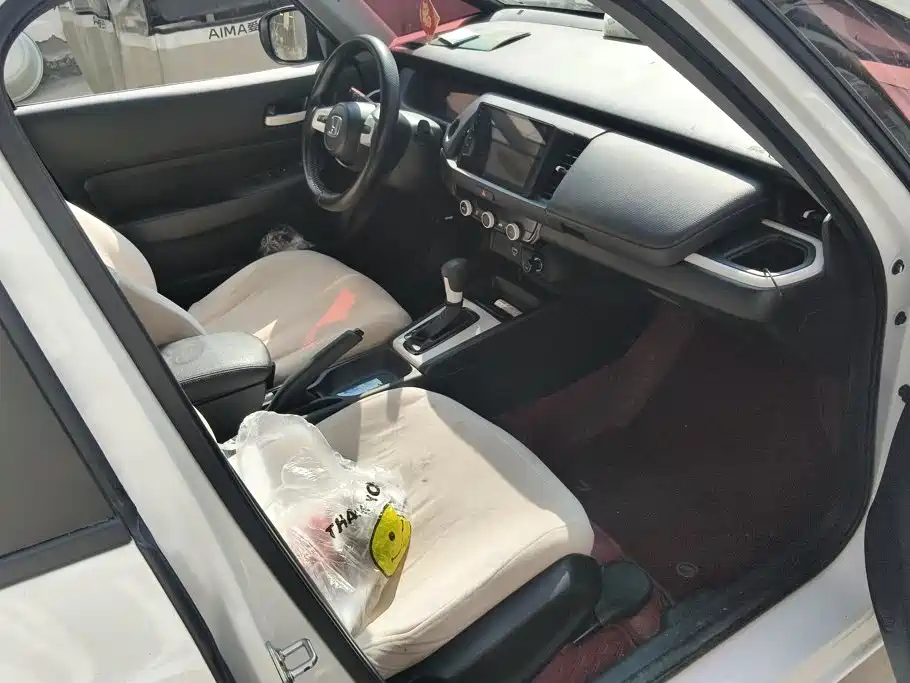 Honda Fit — фото 8