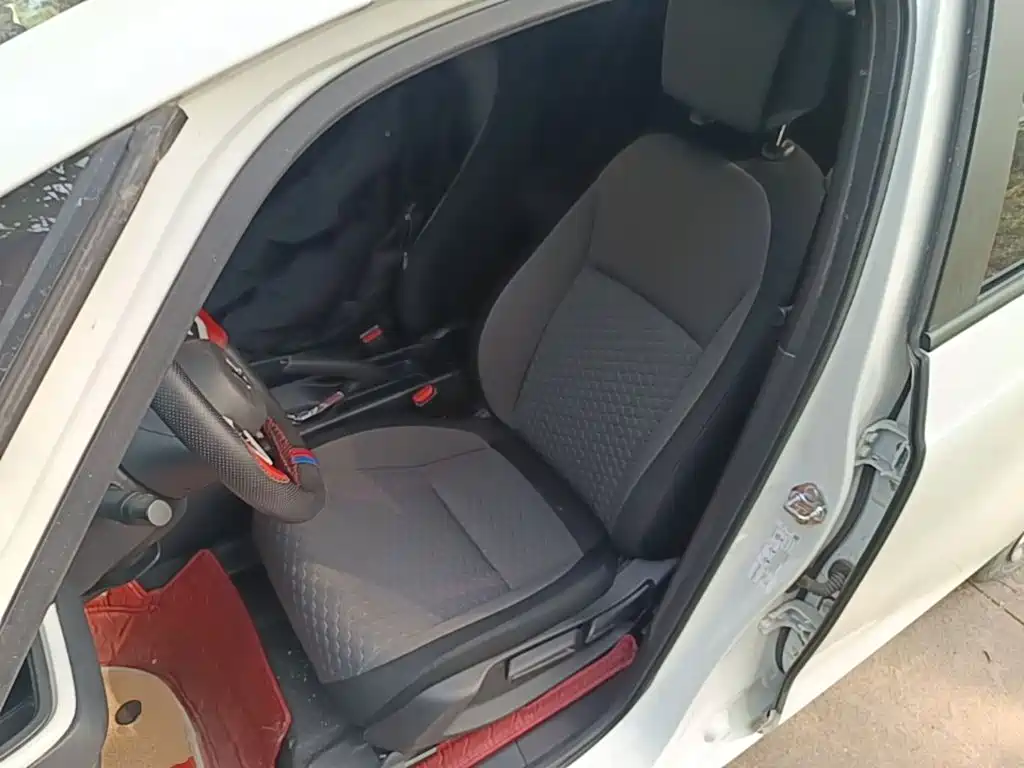 Honda Fit — фото 15