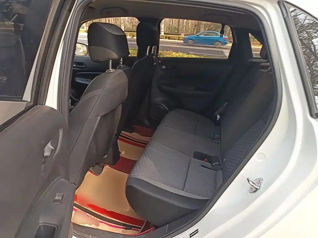 Honda Fit — фото 17