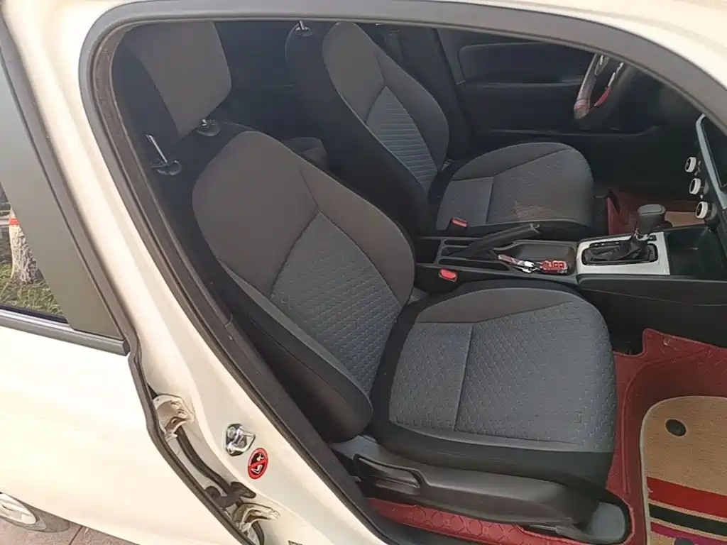 Honda Fit — фото 25