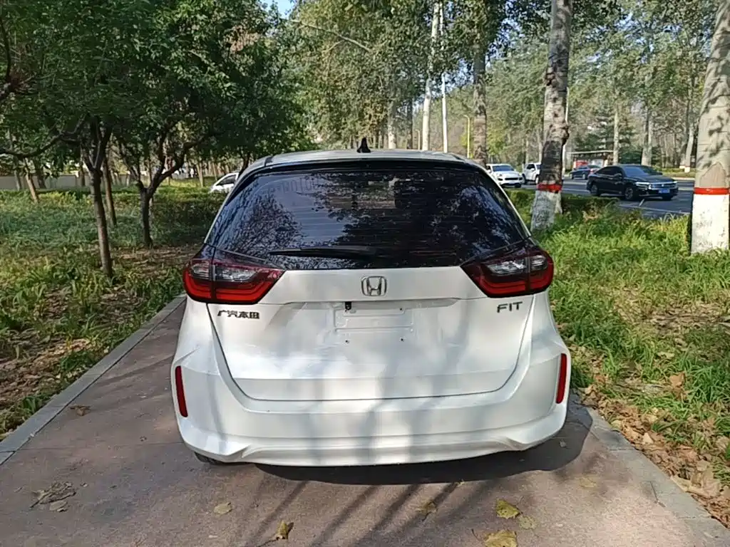 Honda Fit — фото 6
