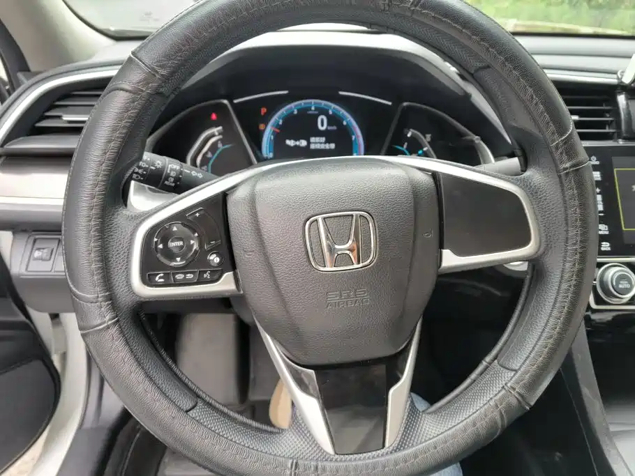 Honda Civic — фото 15