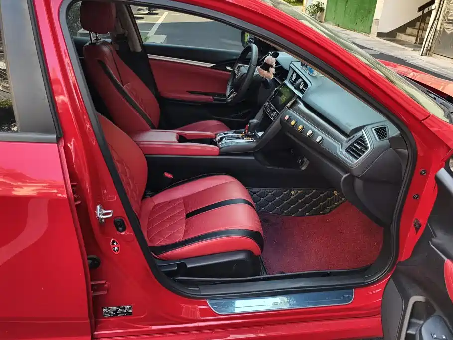 Honda Civic — фото 8