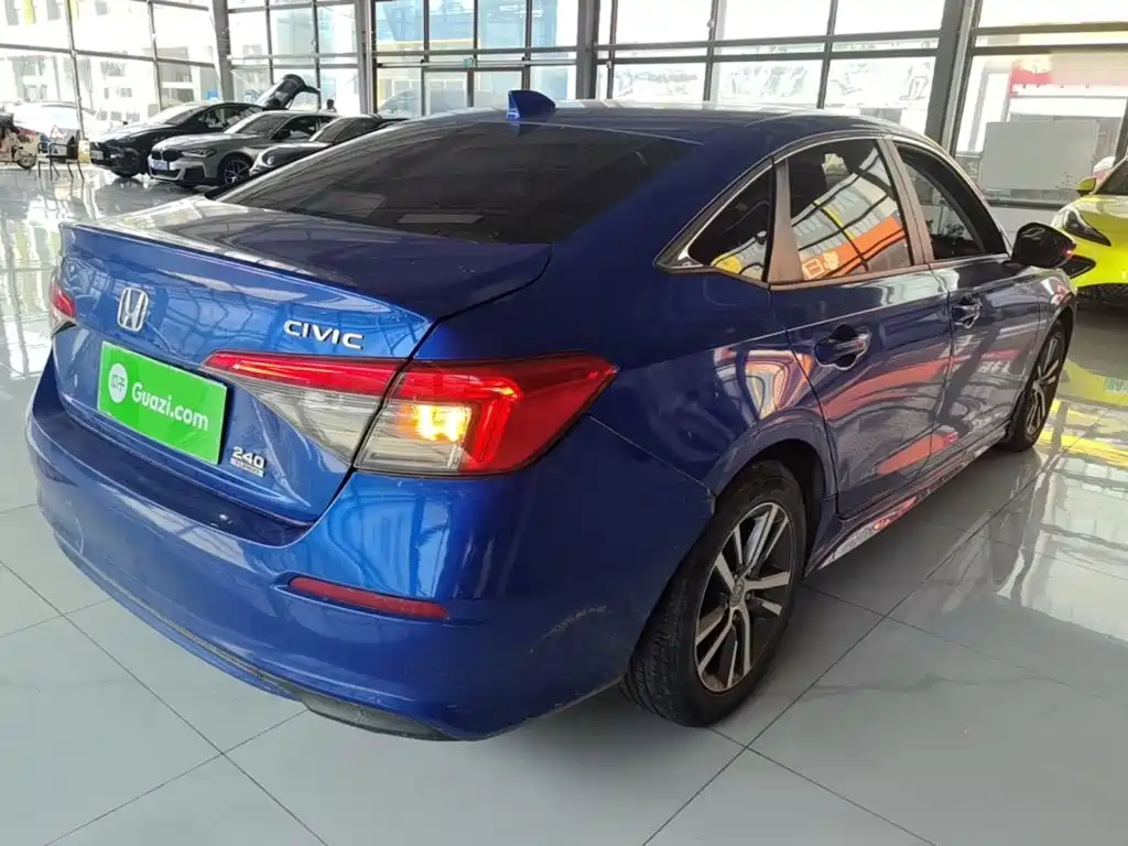 Honda Civic — фото 7