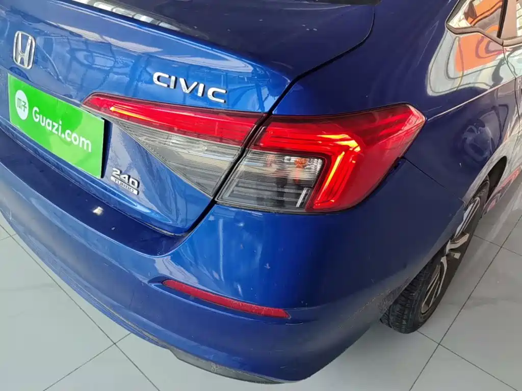 Honda Civic — фото 8