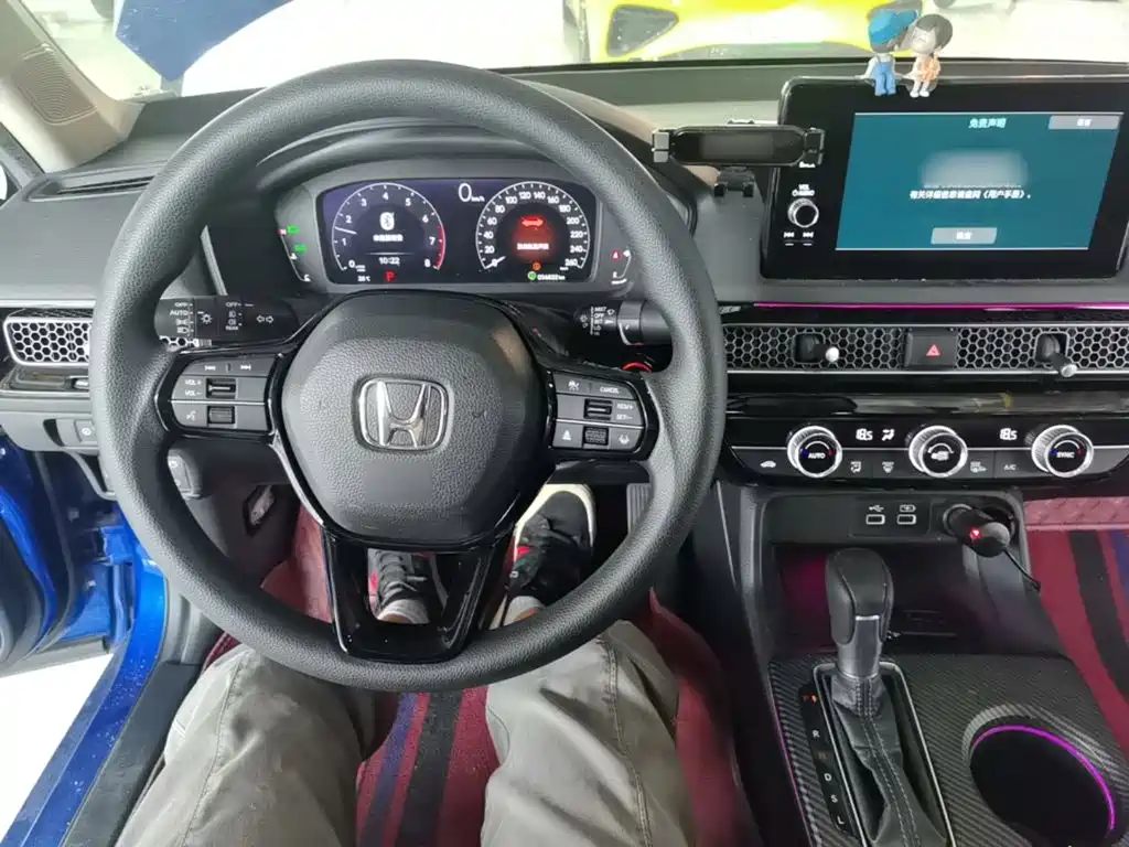 Honda Civic — фото 10