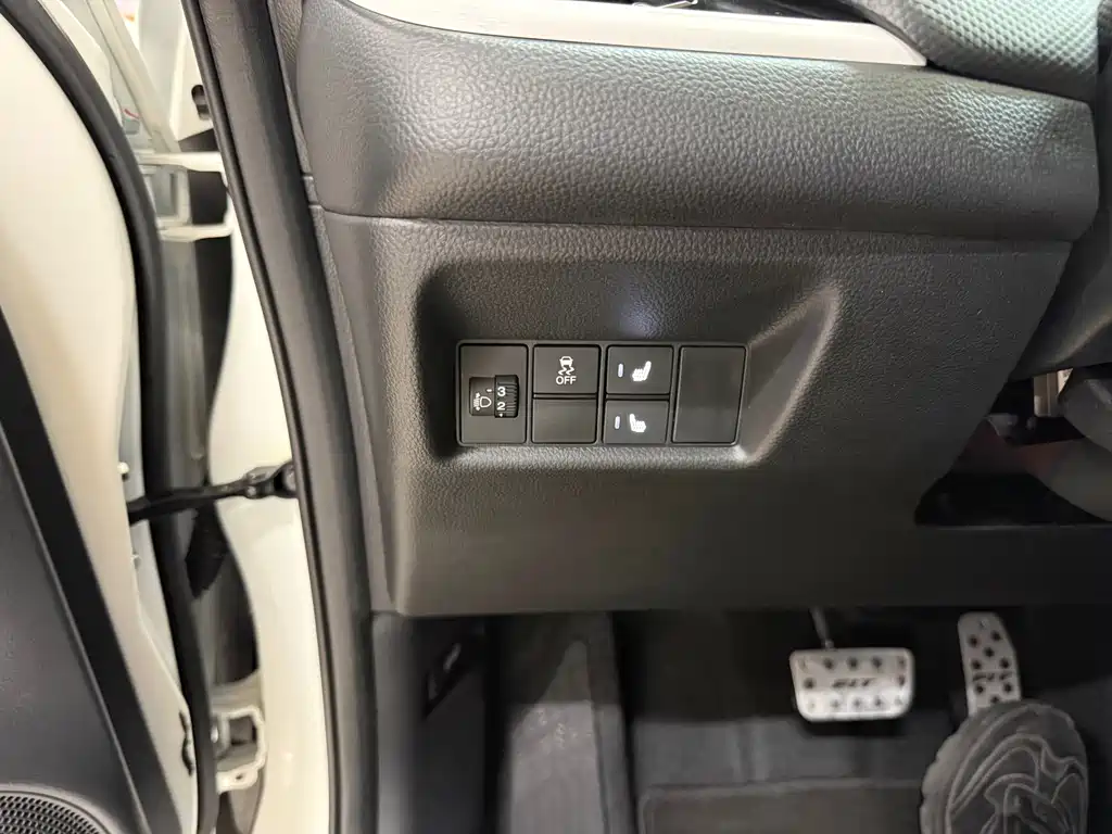 Honda Fit — фото 14
