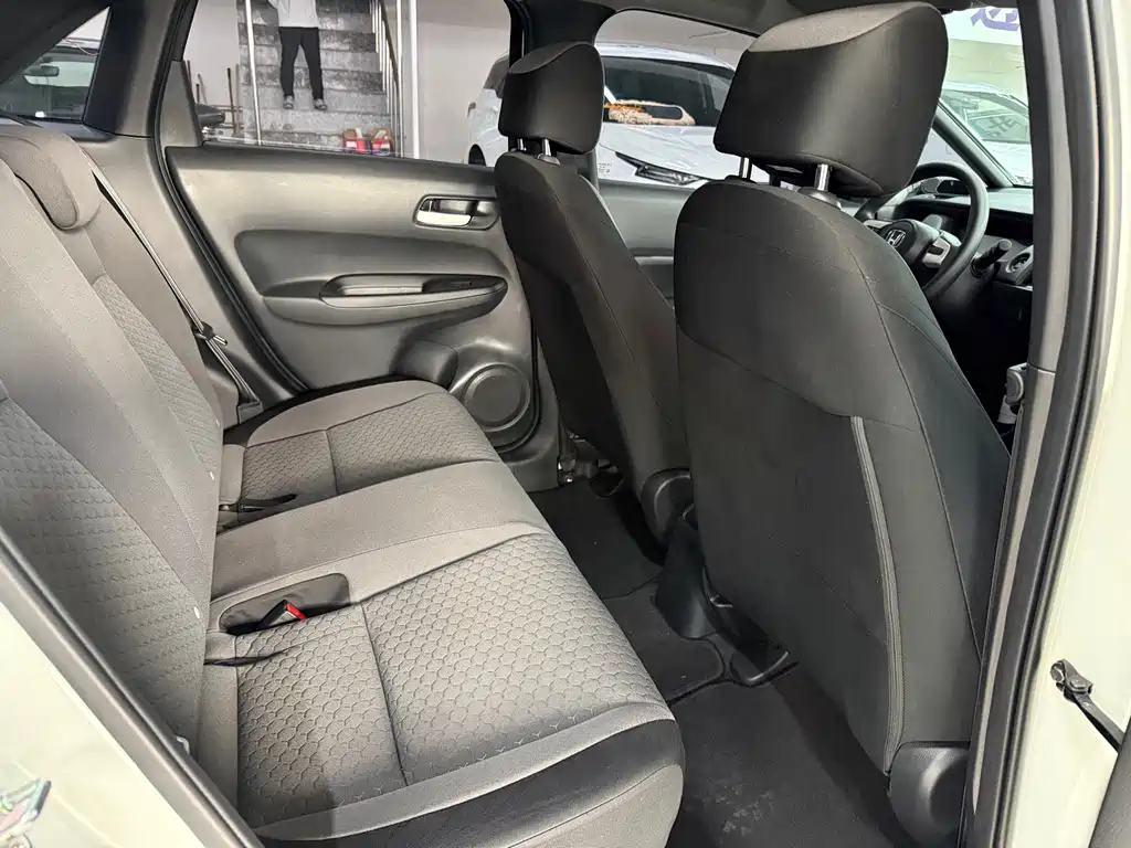 Honda Fit — фото 7
