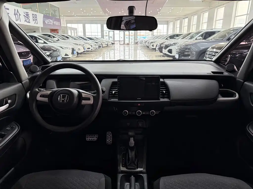 Honda Fit — фото 8