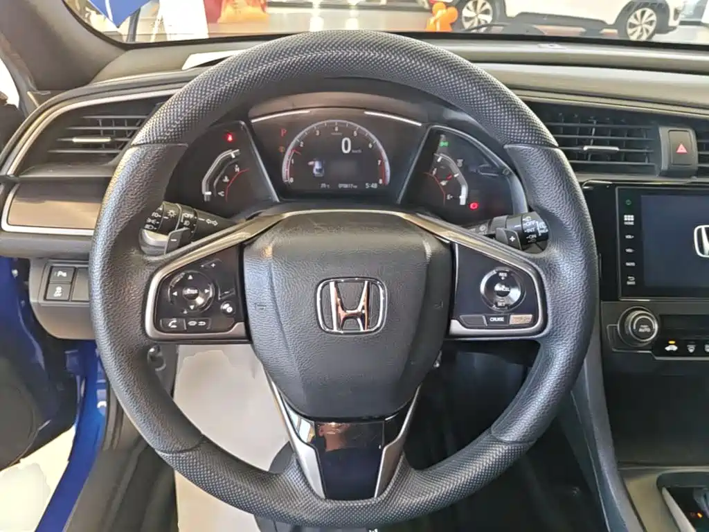 Honda Civic — фото 11