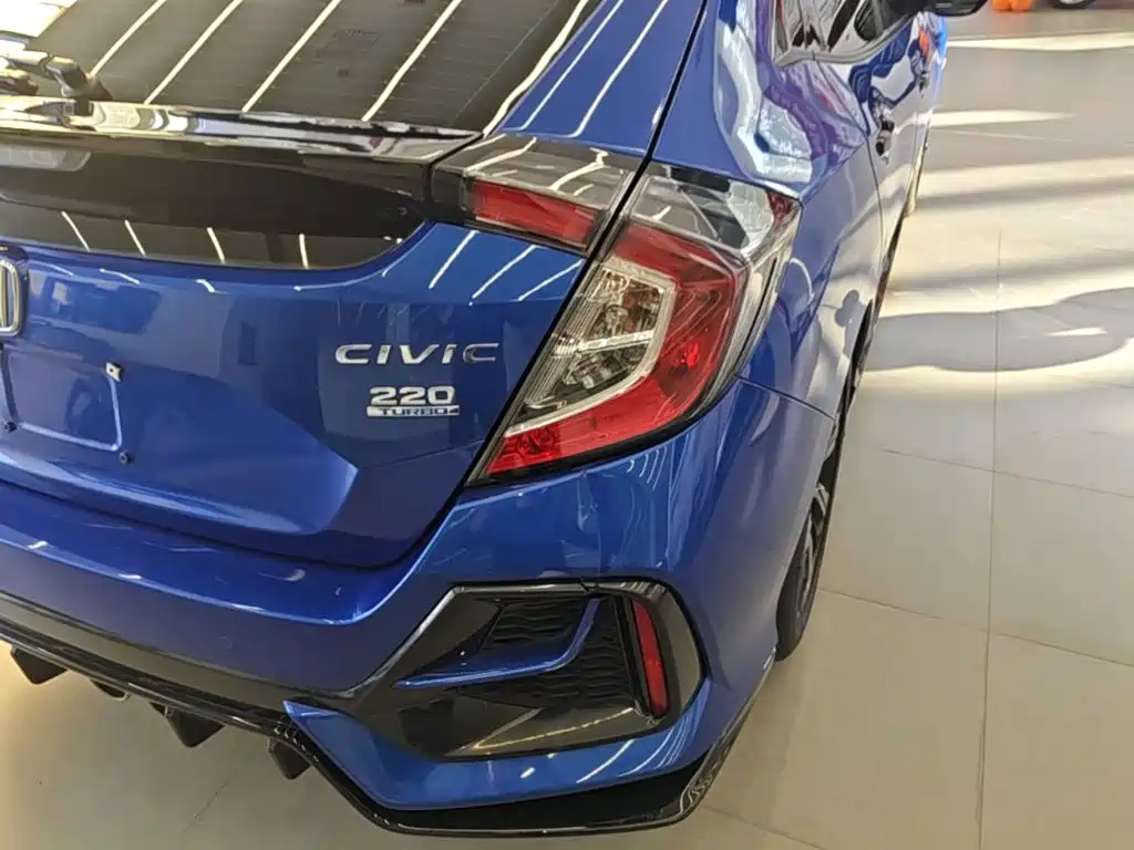 Honda Civic — фото 8