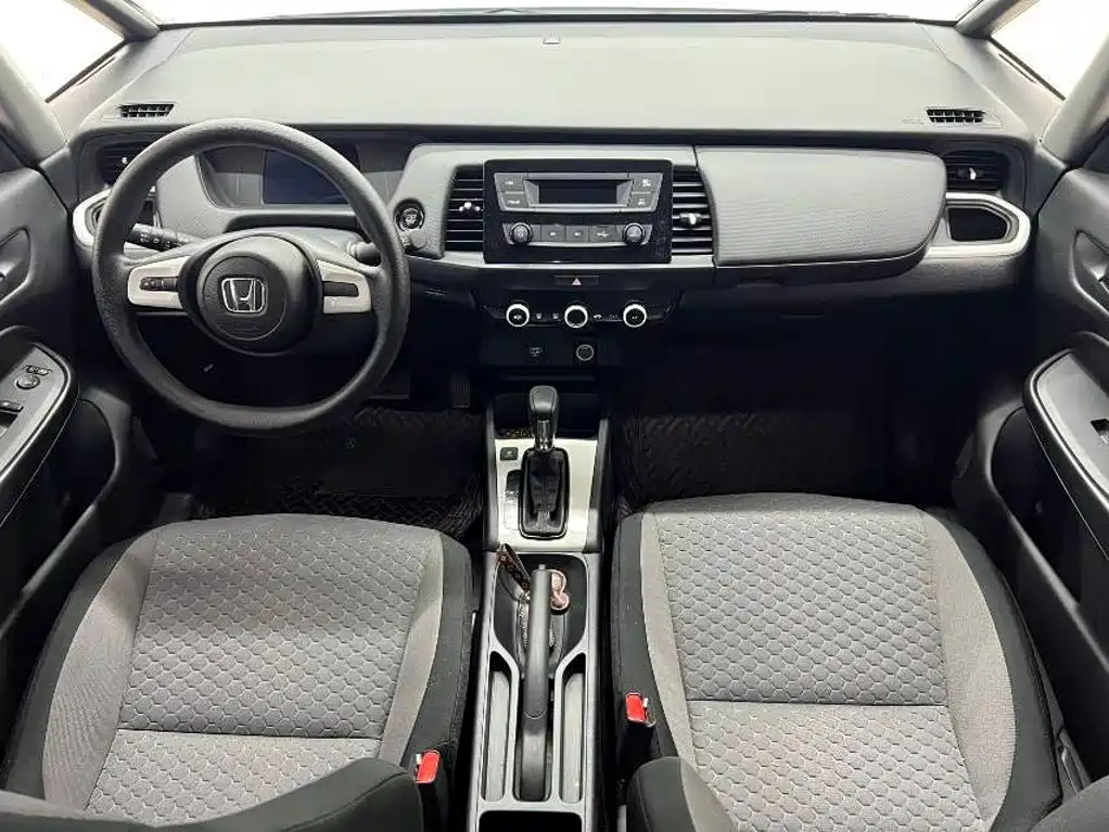 Honda Fit — фото 14