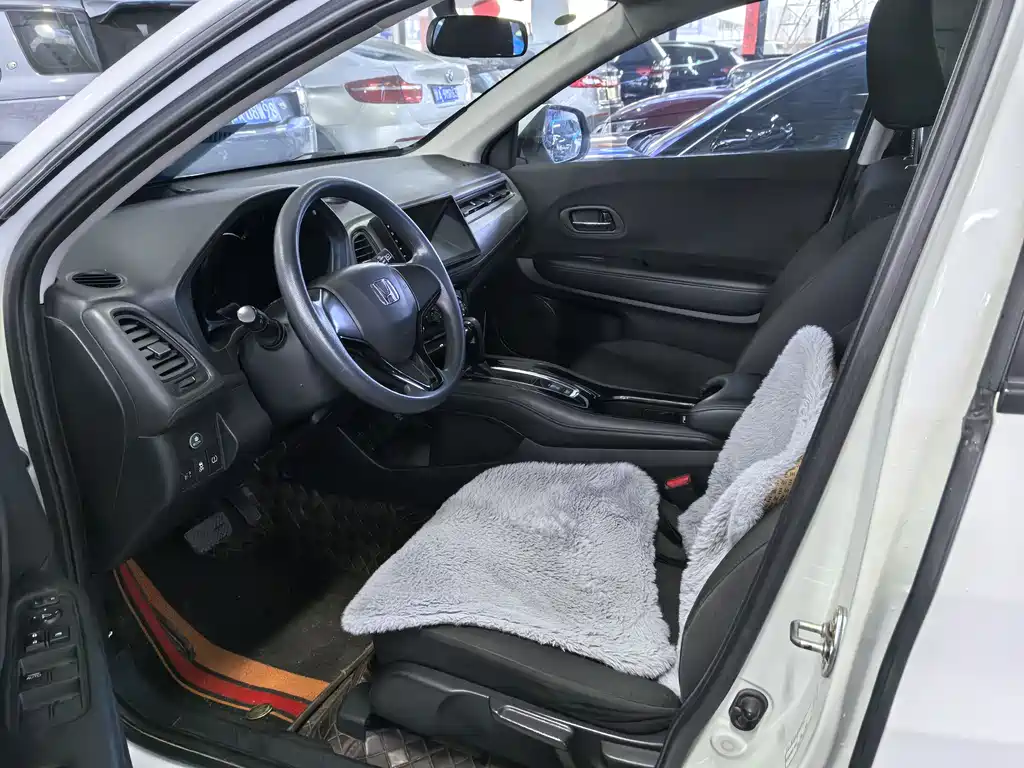 Honda Vezel — фото 7