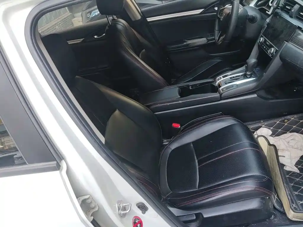 Honda Civic — фото 25