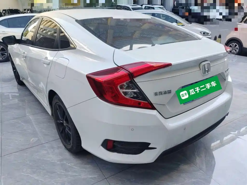 Honda Civic — фото 5