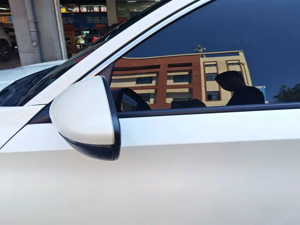 Honda Accord — фото 17