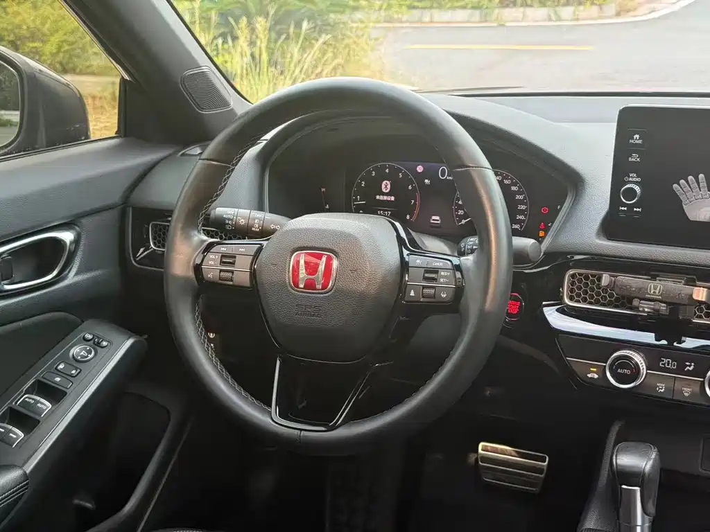 Honda Civic — фото 8