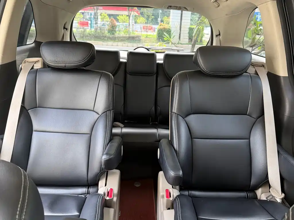 Honda Odyssey — фото 10