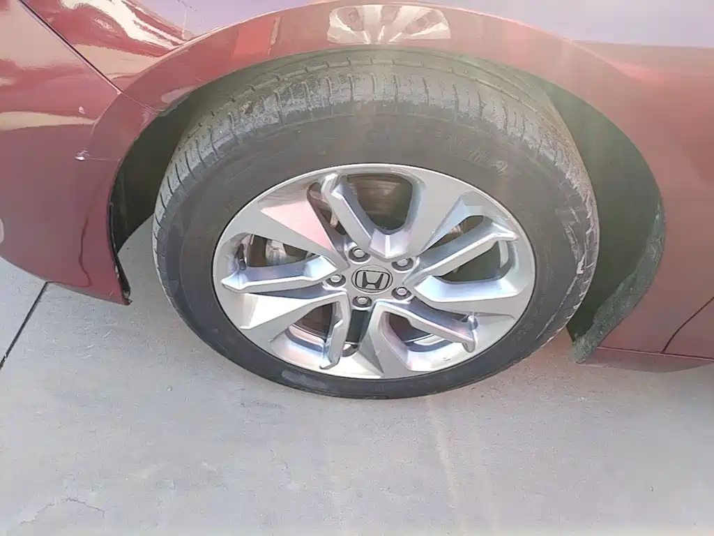 Honda Accord — фото 23