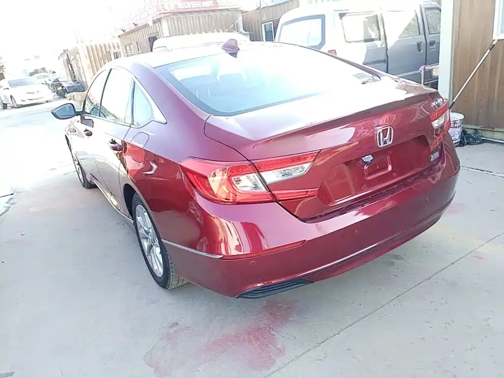 Honda Accord — фото 5