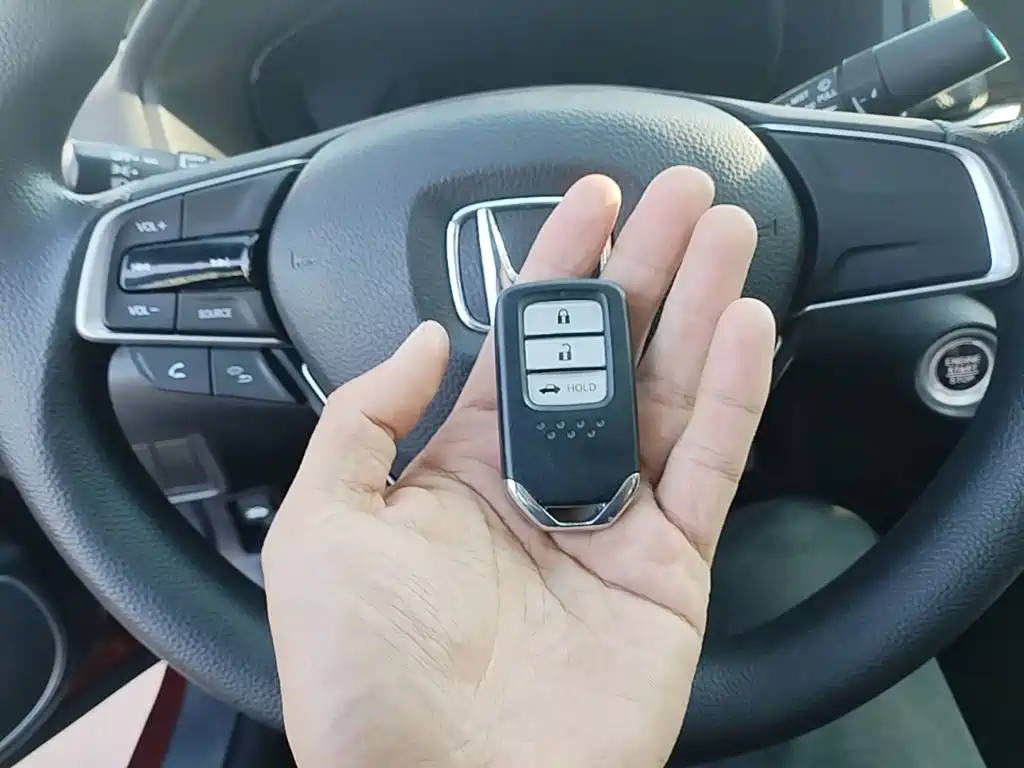 Honda Accord — фото 9